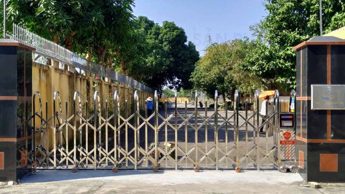 Tổng hợp mẫu cửa cổng xep mới nhất