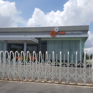 Sản phẩm cổng xếp inox tự động