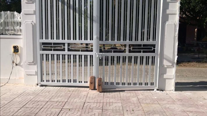 Báo giá motor cổng con lăn mới nhất năm 2024