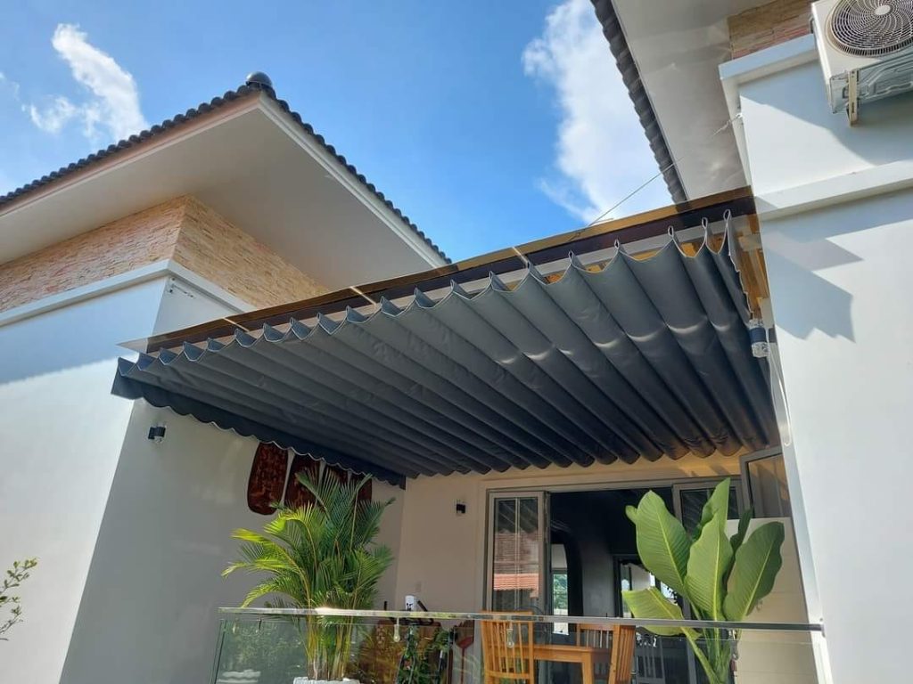 Bạt che rất phổ biến trong xây dựng Bạt che rất phổ biến trong xây dựng