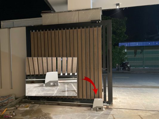 Hỗ trợ vận hành cửa cổng tiện lợi