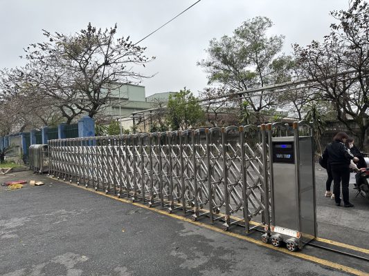 Tổng hợp mẫu cổng cơ quan trang trọng, lịch sự và hiện đại