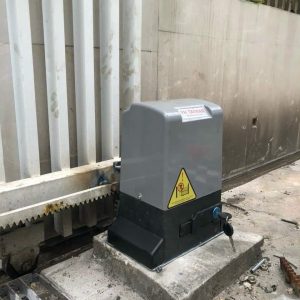 cổng lùa tự động