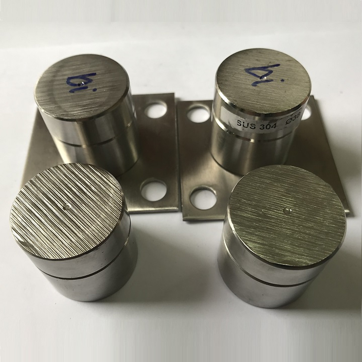 Về phụ kiện cửa cổng tự động