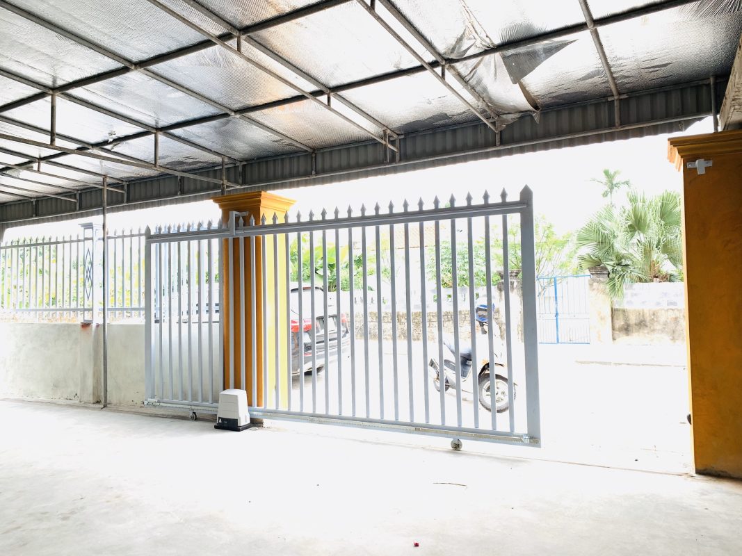 cổng lùa tự động 2