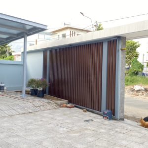 cổng lùa tự động 4