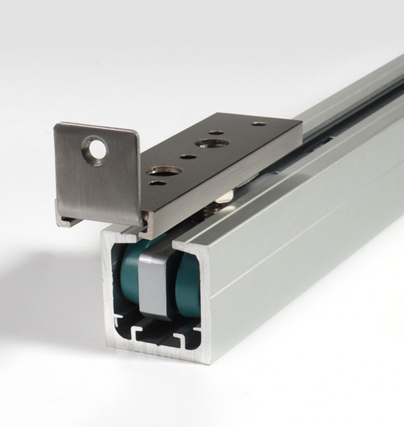 Thanh ray U cho cổng lùa