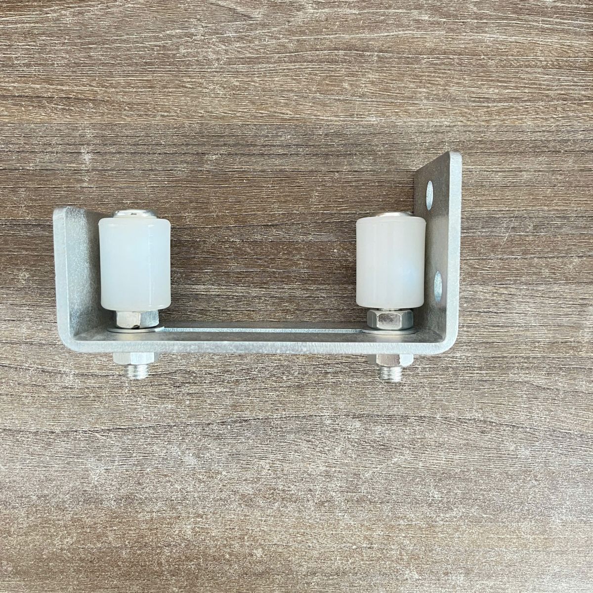 Con lăn cổng lùa chính hãng Giới thiệu các phụ kiện cổng lùa